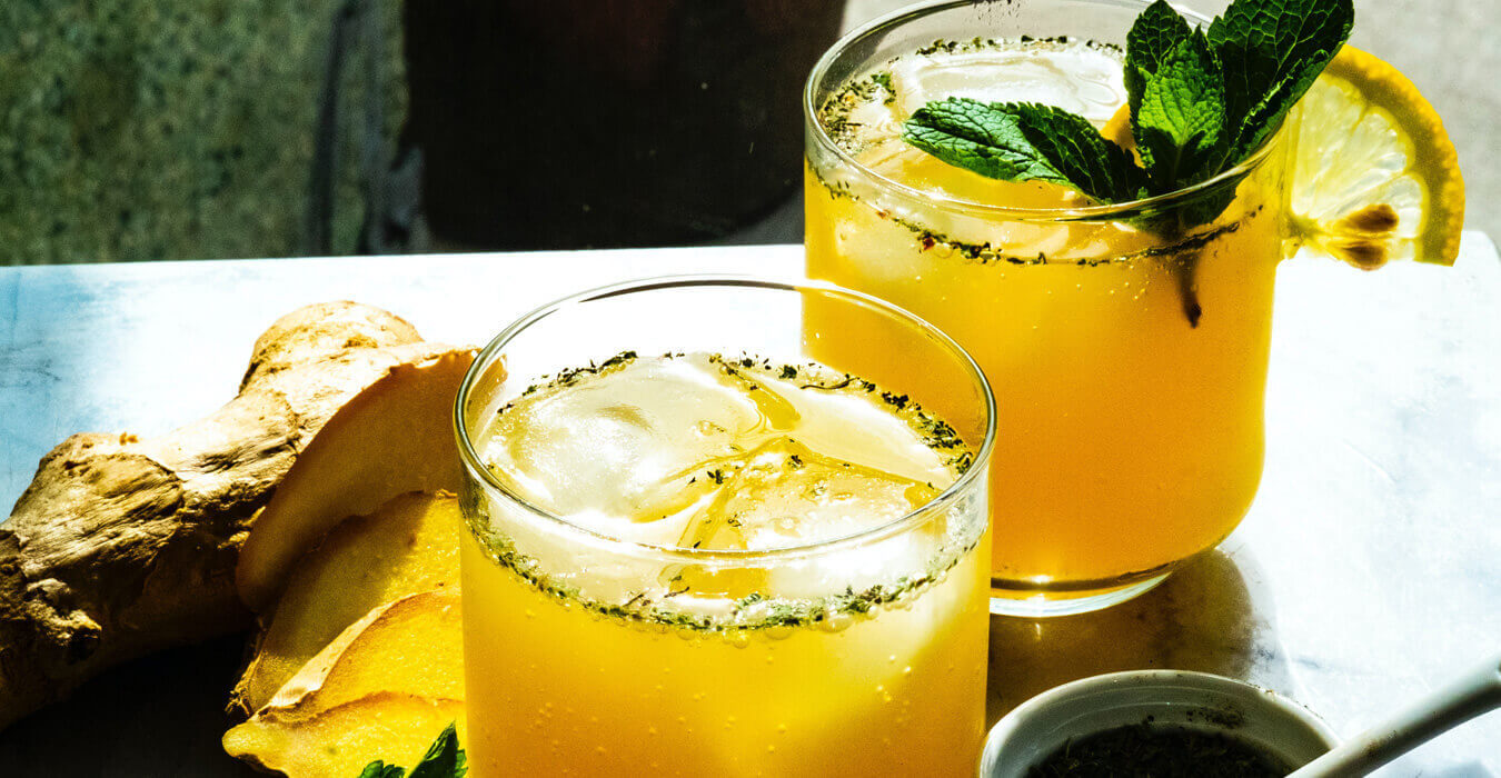 Refreshing Lemonade with Oranges